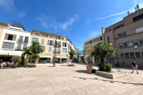 OLD ANTIBES - 4 beds - Private parking